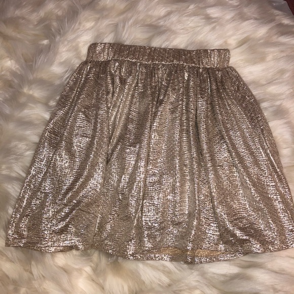 Aeropostale Dresses & Skirts - Women’s Shimmery Gold Party Skirt Aeropostale Dresses & Skirts - Women’s Shimmery Gold Party Skirt